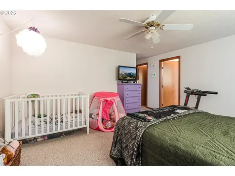 843 10th Court Lafayette OR 97127