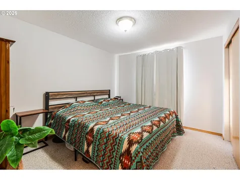 843 10th Court Lafayette OR 97127