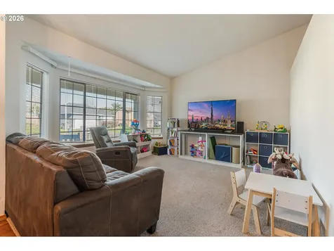 843 10th Court Lafayette OR 97127