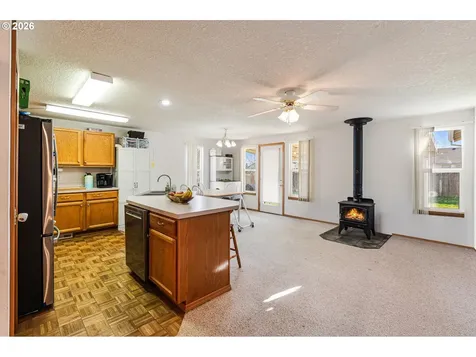 843 10th Court Lafayette OR 97127