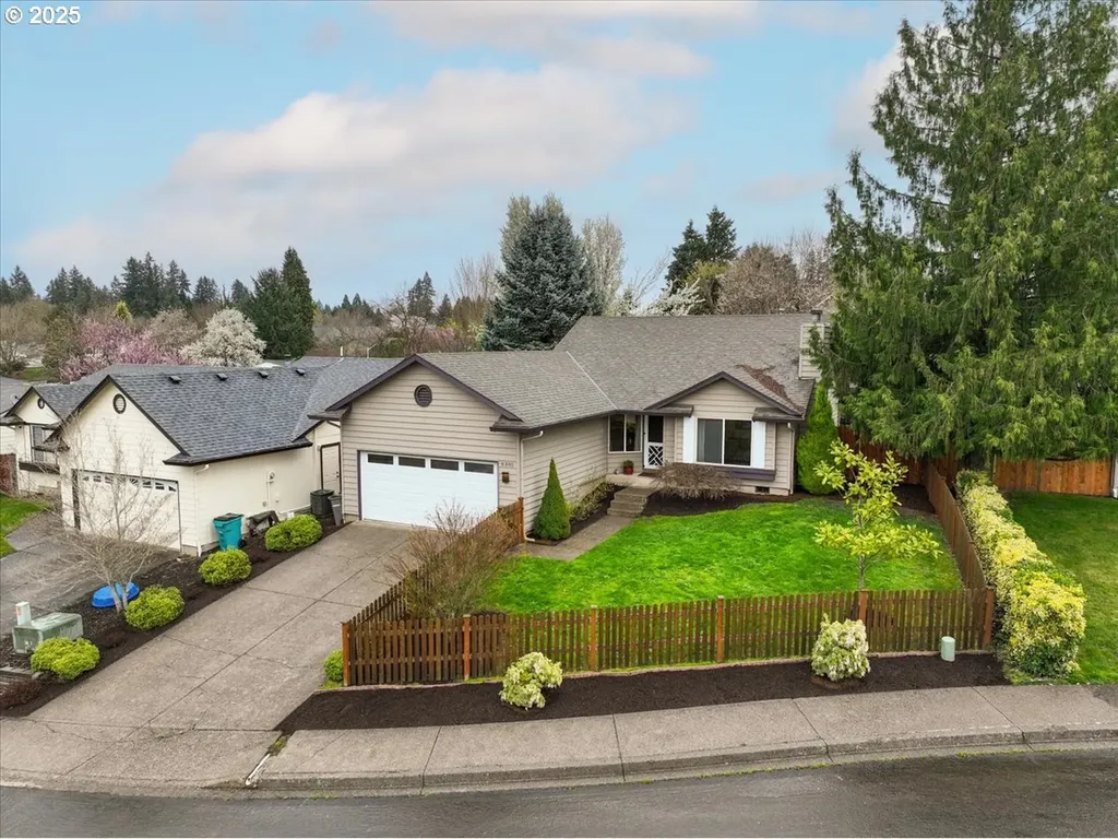 8305 NE 26th Avenue Vancouver WA 98665