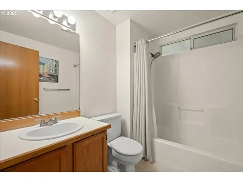 8305 NE 26th Avenue Vancouver WA 98665