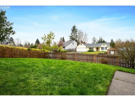 8305 NE 26th Avenue Vancouver WA 98665