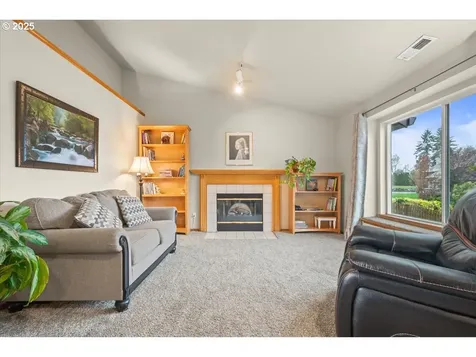 8305 NE 26th Avenue Vancouver WA 98665