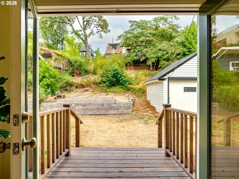 3915 NE Stanton Street Portland OR 97212