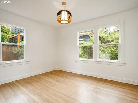 3915 NE Stanton Street Portland OR 97212