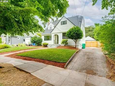 3915 NE Stanton Street Portland OR 97212