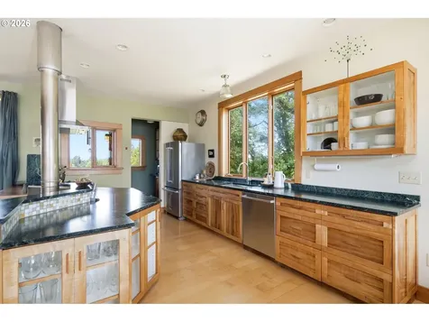 16200 NW Gillihan Road Portland OR 97231