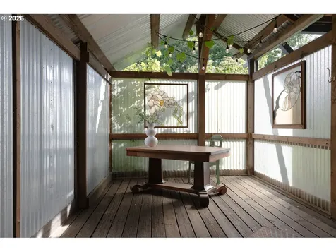 16200 NW Gillihan Road Portland OR 97231