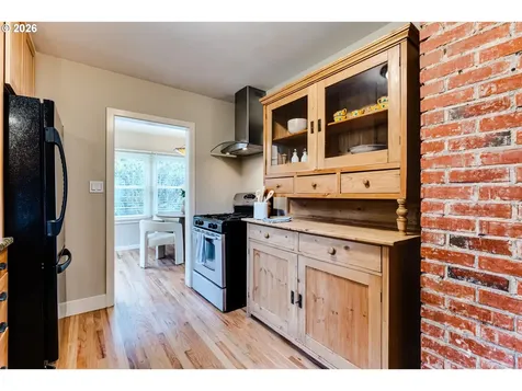 180 W 23rd Avenue Eugene OR 97405