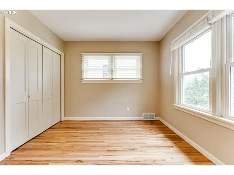 180 W 23rd Avenue Eugene OR 97405