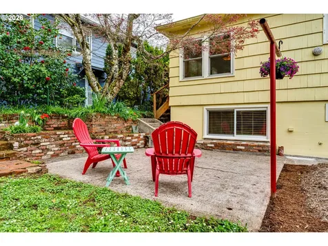 180 W 23rd Avenue Eugene OR 97405