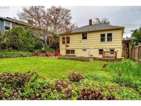 180 W 23rd Avenue Eugene OR 97405