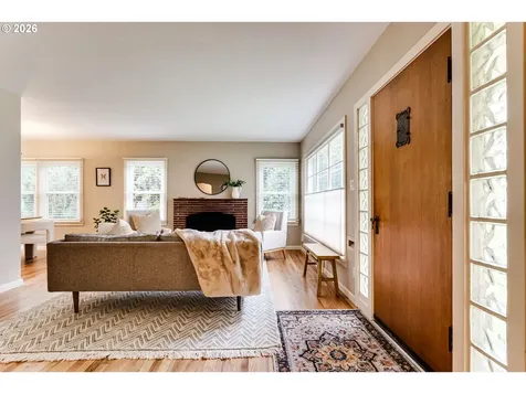 180 W 23rd Avenue Eugene OR 97405
