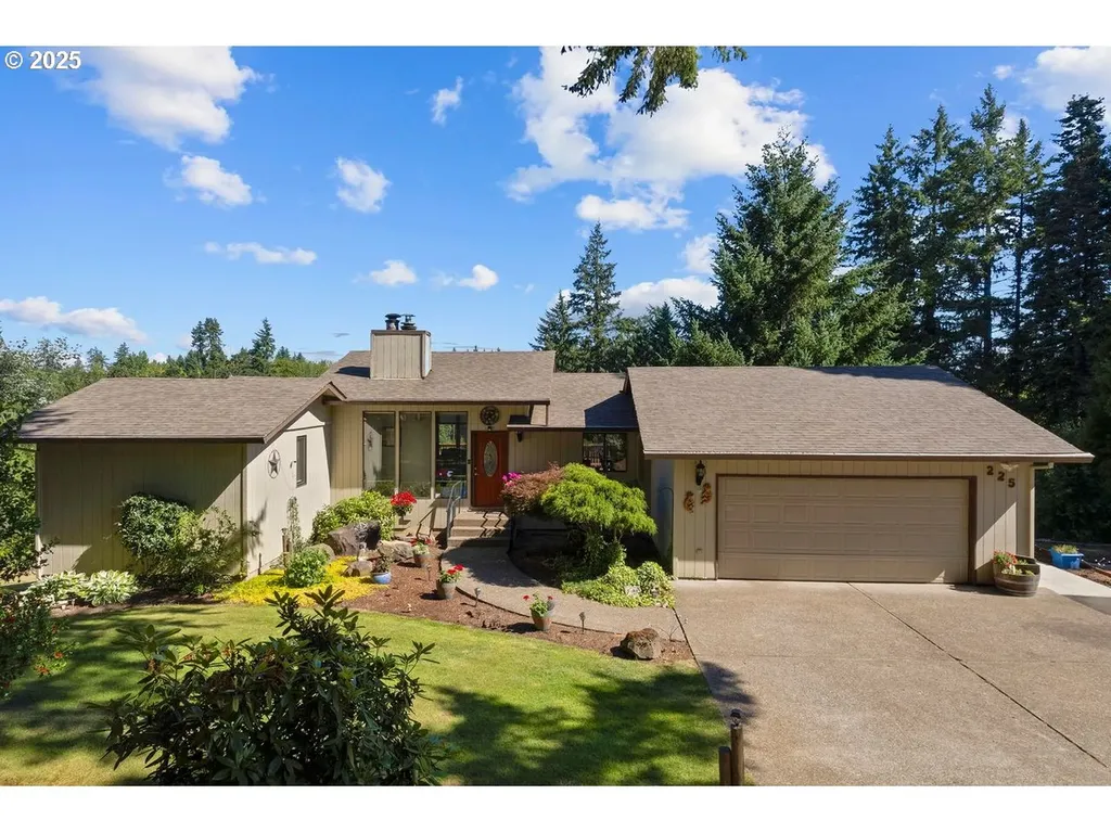 225 NE Atlantic Street Mcminnville OR 97128