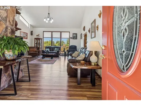225 NE Atlantic Street Mcminnville OR 97128