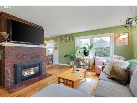 52394 SE 3rd Street Scappoose OR 97056