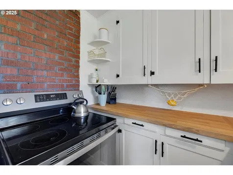 52394 SE 3rd Street Scappoose OR 97056