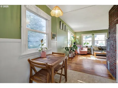 52394 SE 3rd Street Scappoose OR 97056