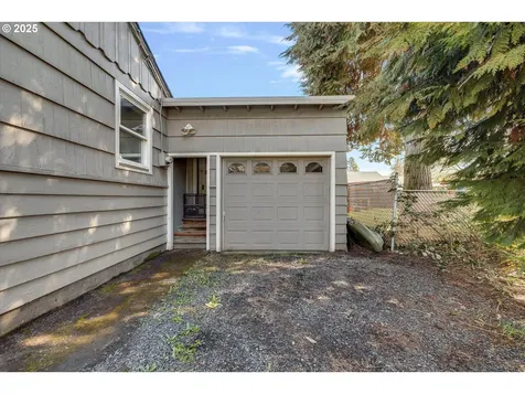 52394 SE 3rd Street Scappoose OR 97056