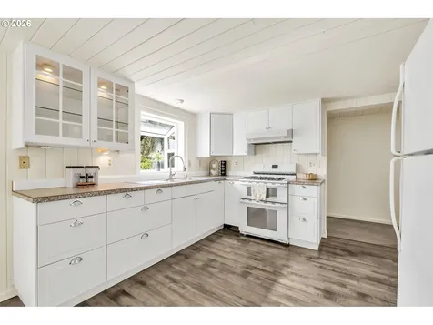 24022 Alpine Road Monroe OR 97456