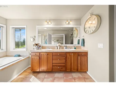 520 Tukwila Drive Woodburn OR 97071