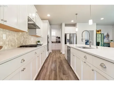 12825 SW 133rd Avenue Portland OR 97223