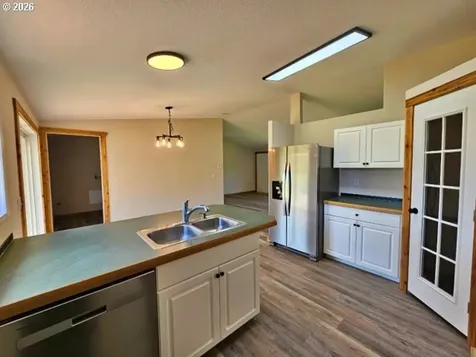58497 Fairview Road Coquille OR 97423