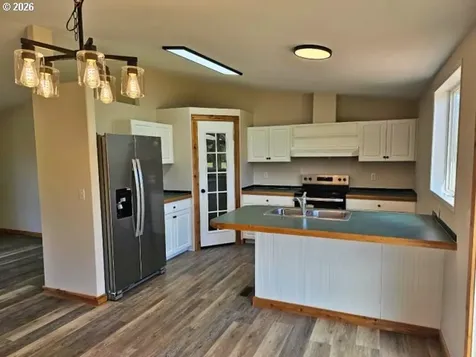 58497 Fairview Road Coquille OR 97423