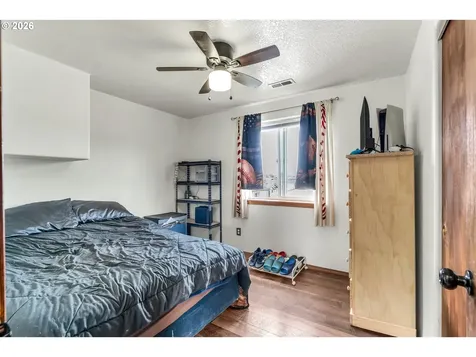 404 N Bridge Street Sheridan OR 97378