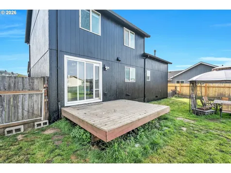 404 N Bridge Street Sheridan OR 97378