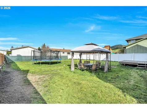 404 N Bridge Street Sheridan OR 97378