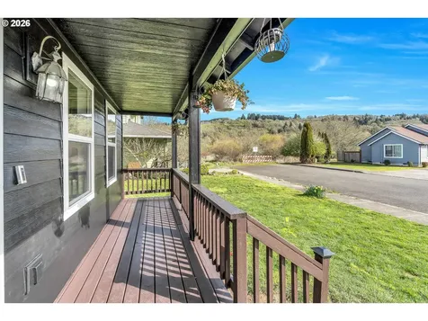404 N Bridge Street Sheridan OR 97378