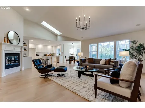 3858 Mirror Pond Way Eugene OR 97408