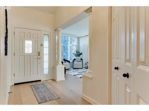 3858 Mirror Pond Way Eugene OR 97408