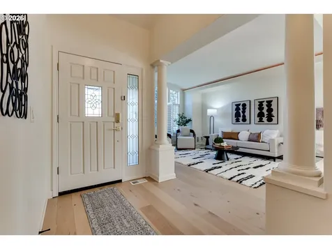 3858 Mirror Pond Way Eugene OR 97408