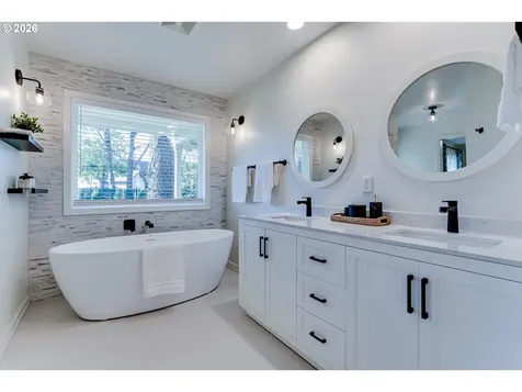 3858 Mirror Pond Way Eugene OR 97408