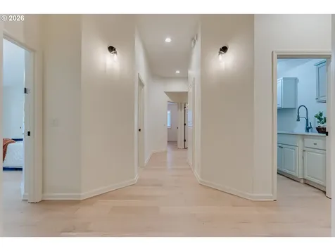 3858 Mirror Pond Way Eugene OR 97408