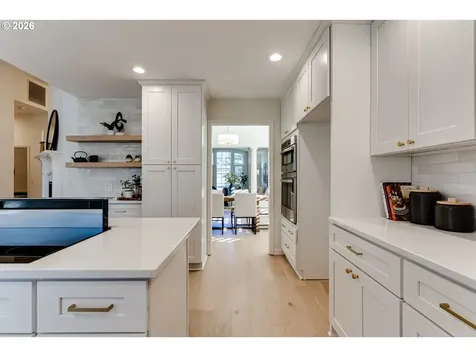3858 Mirror Pond Way Eugene OR 97408