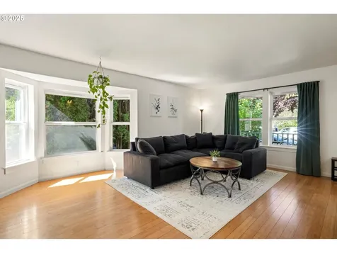 4030 NE Rodney Avenue Portland OR 97212