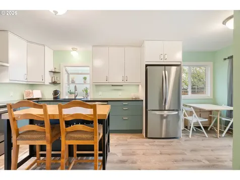 5531 SE Gladstone Street Portland OR 97206