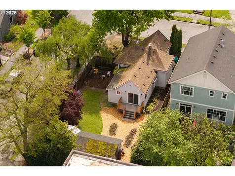 5531 SE Gladstone Street Portland OR 97206