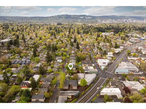 5531 SE Gladstone Street Portland OR 97206