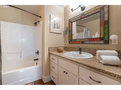 24781 Dunham Avenue Veneta OR 97487