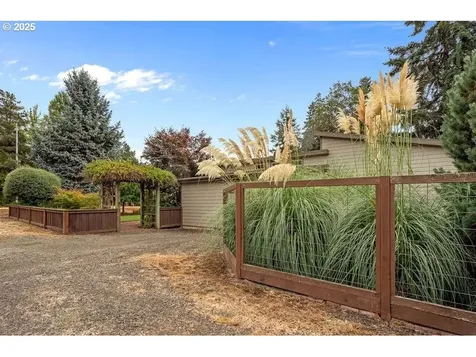 24781 Dunham Avenue Veneta OR 97487