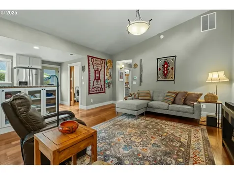 24781 Dunham Avenue Veneta OR 97487