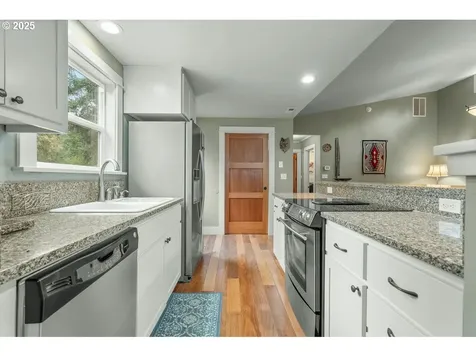 24781 Dunham Avenue Veneta OR 97487