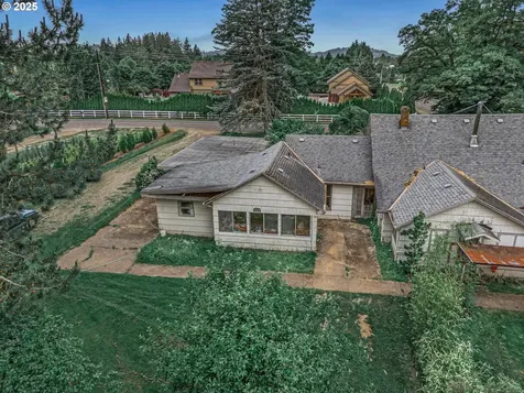 7008 SE 302nd Avenue Gresham OR 97080