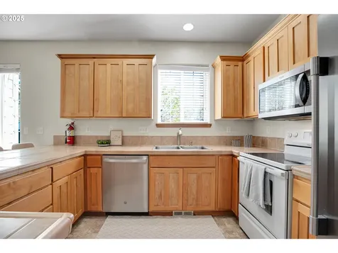 2227 SE 174th Avenue Portland OR 97233