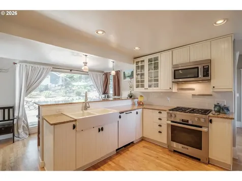 13060 SW Elk Rock Road Lake Oswego OR 97034
